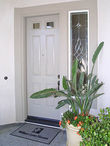 Curb appeal is another added benefit of using leaded glass in the entry of the home
